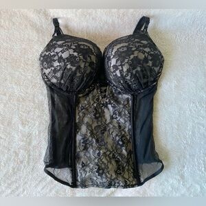 Victoria’s Secret Bombshell Bustier Corset Black White Floral Lace NWOT 36C